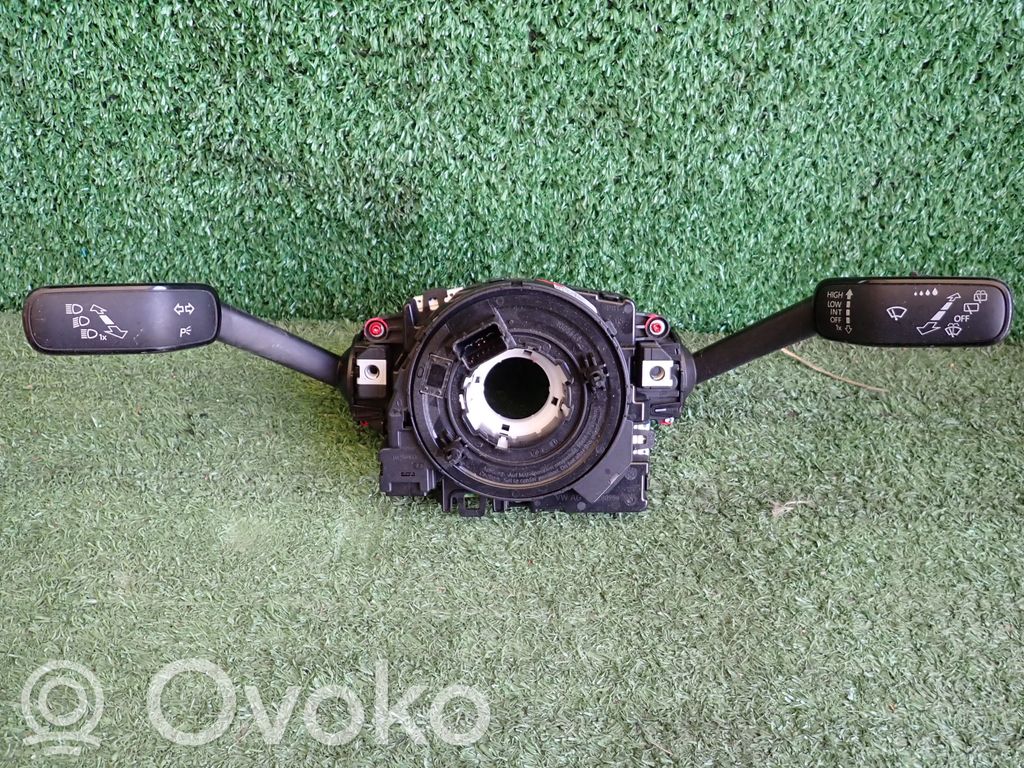Volkswagen Golf VIII Wiper turn signal indicator stalk/switch 