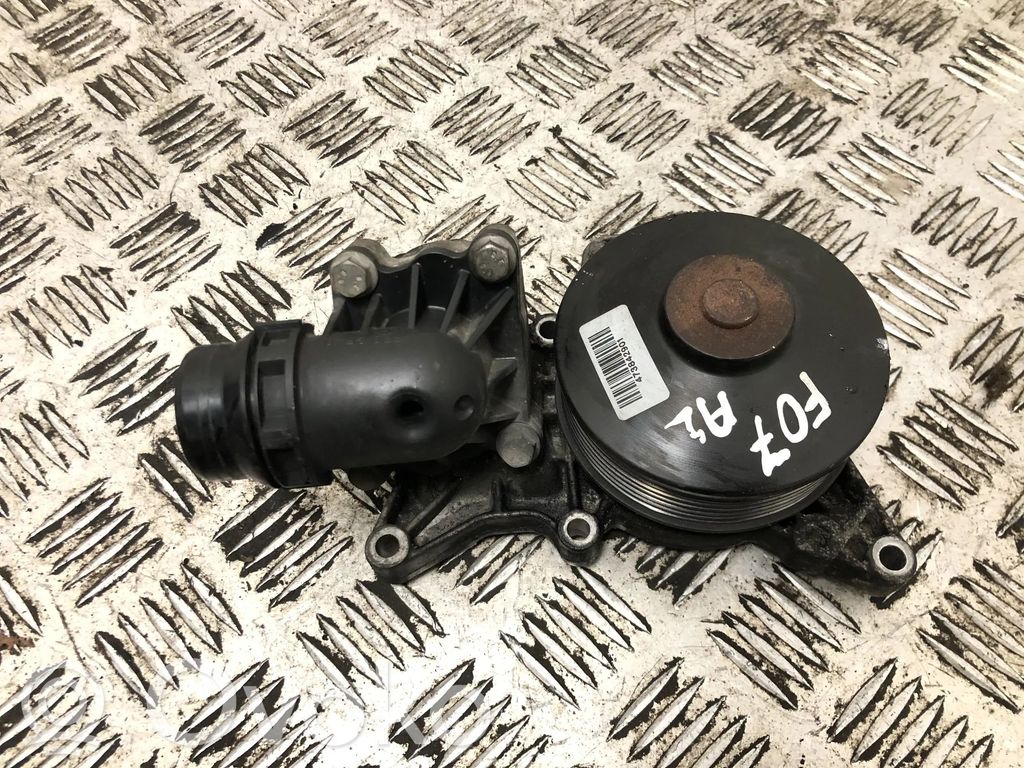 BMW 5 GT F07 Pompe de circulation d'eau 