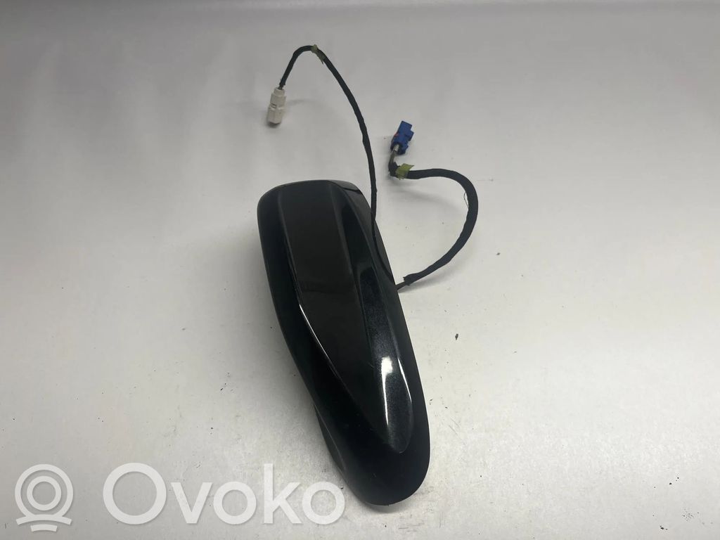 GPS-pystyantenni   P1YG06AXRAF