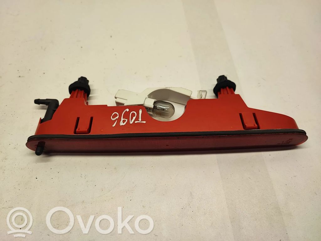 Citroen Berlingo Third/center stoplight 
