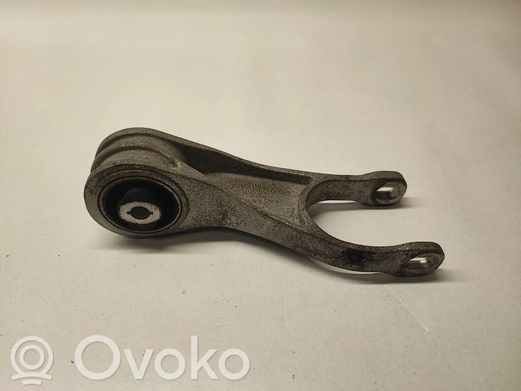Engine mounting bracket   MM01B931410,95B199331