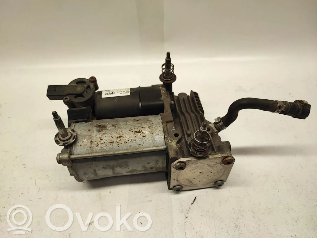 BMW X5 E70 Air suspension compressor/pump 