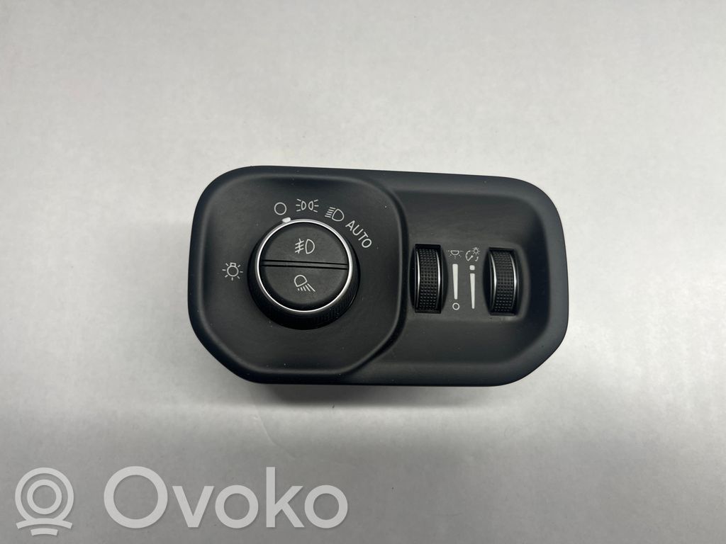 Dodge RAM 1500 DS Light switch 