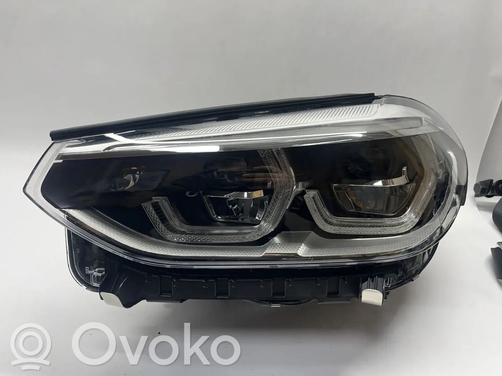 BMW X3 G01 Lampa przednia 