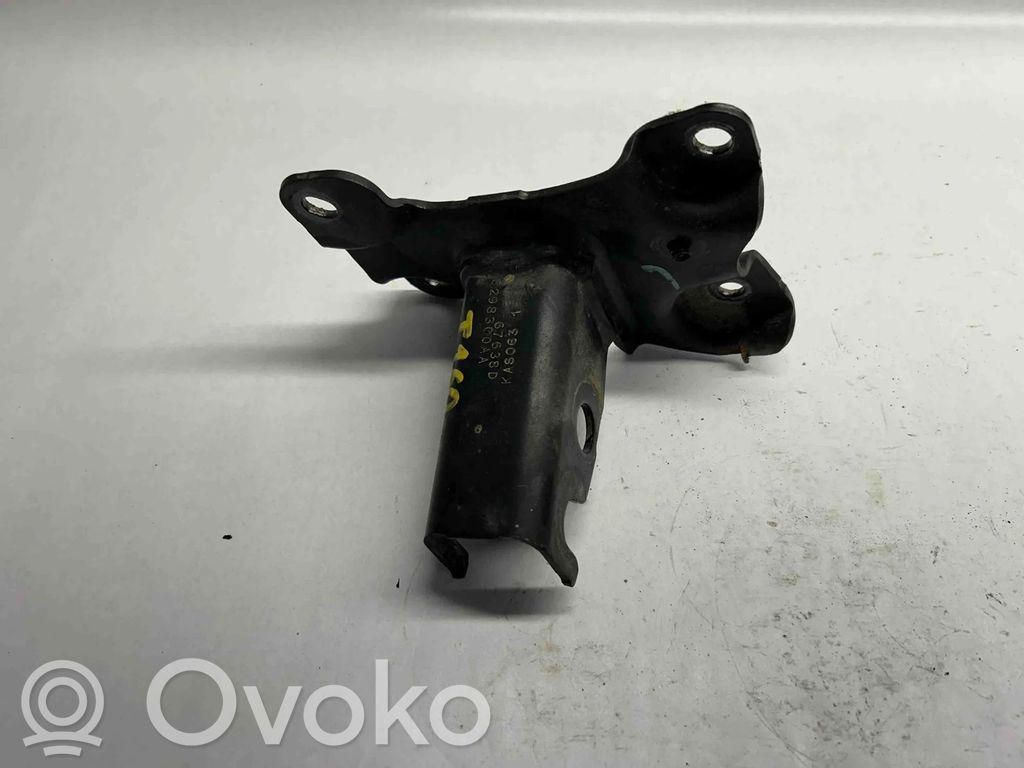 Engine mounting bracket   8298300AA,67638D