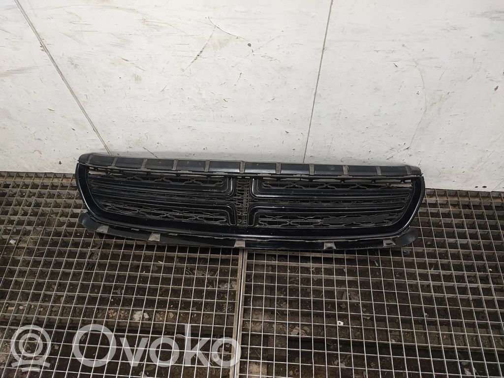 Dodge Charger Maskownica / Grill / Atrapa górna chłodnicy 