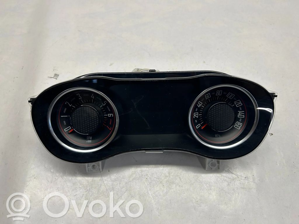 Dodge Challenger Speedometer (instrument cluster) 