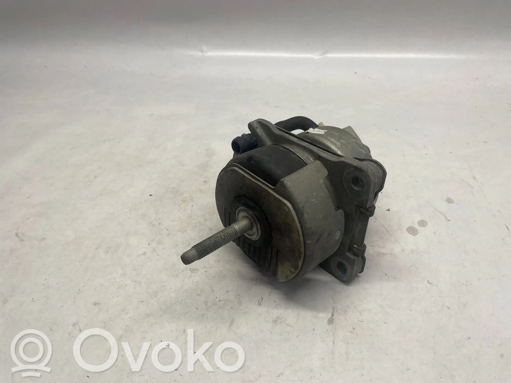 Ford Mustang VI Engine mount bracket 