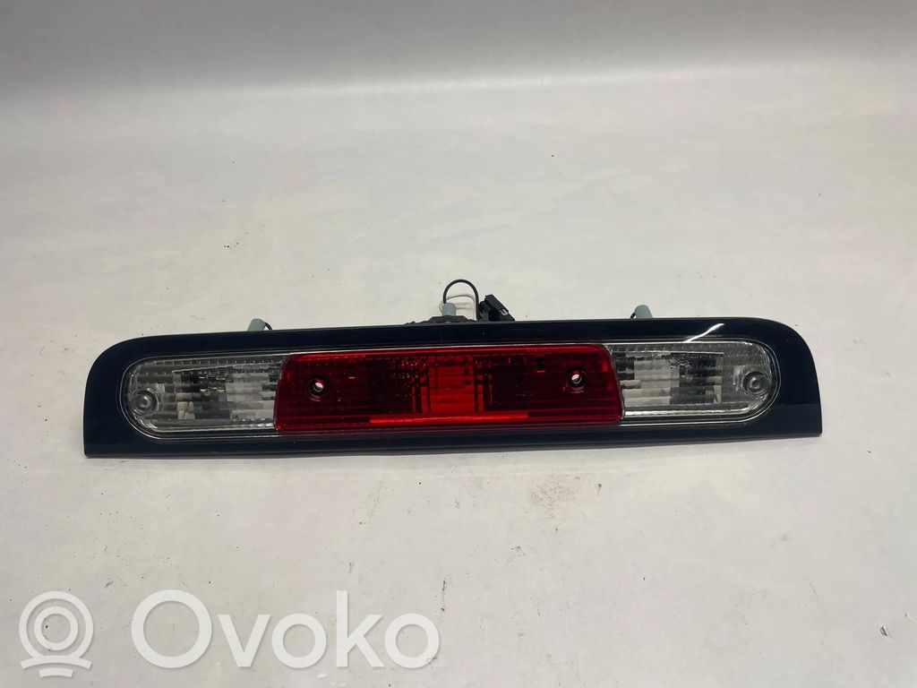 Dodge RAM Third/center stoplight 