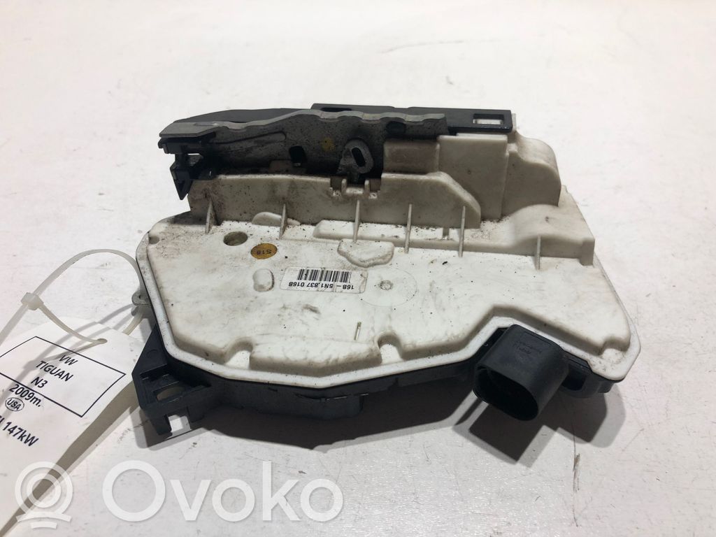 Volkswagen Tiguan Türschloss vorne 