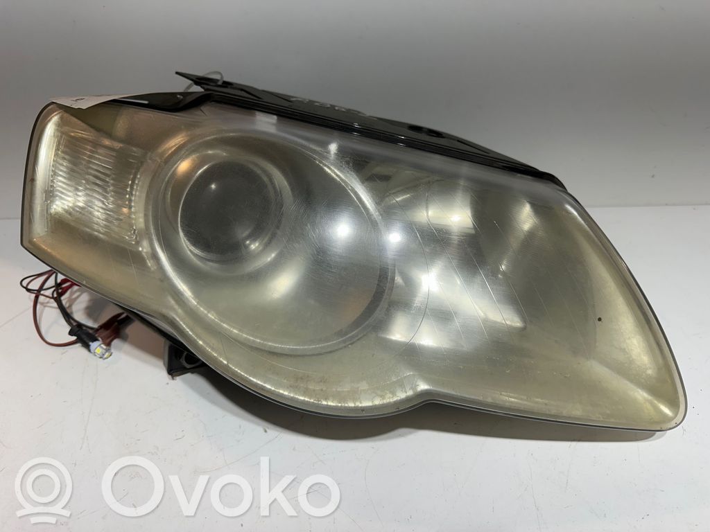 Volkswagen PASSAT B6 Headlight/headlamp 