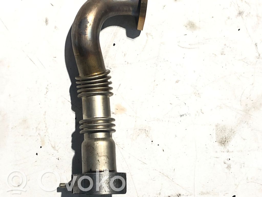Caurulīte (-es) / šļūtene (-es)   059131525BG