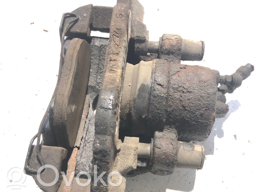 Volvo C30 Передний суппорт 