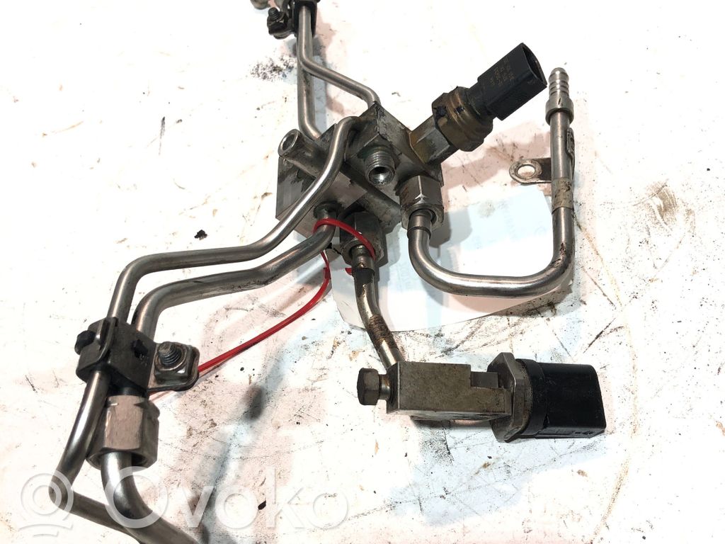 Audi Q7 4L Kraftstoffleitung 