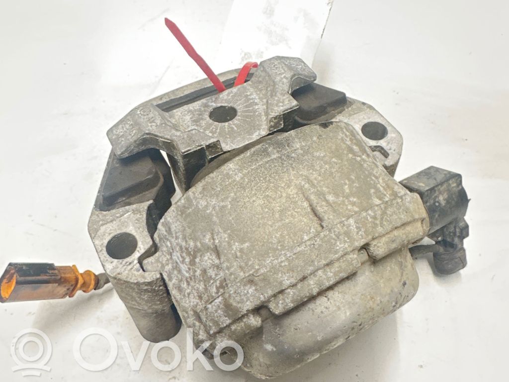 Audi A7 S7 4G Engine mount bracket 