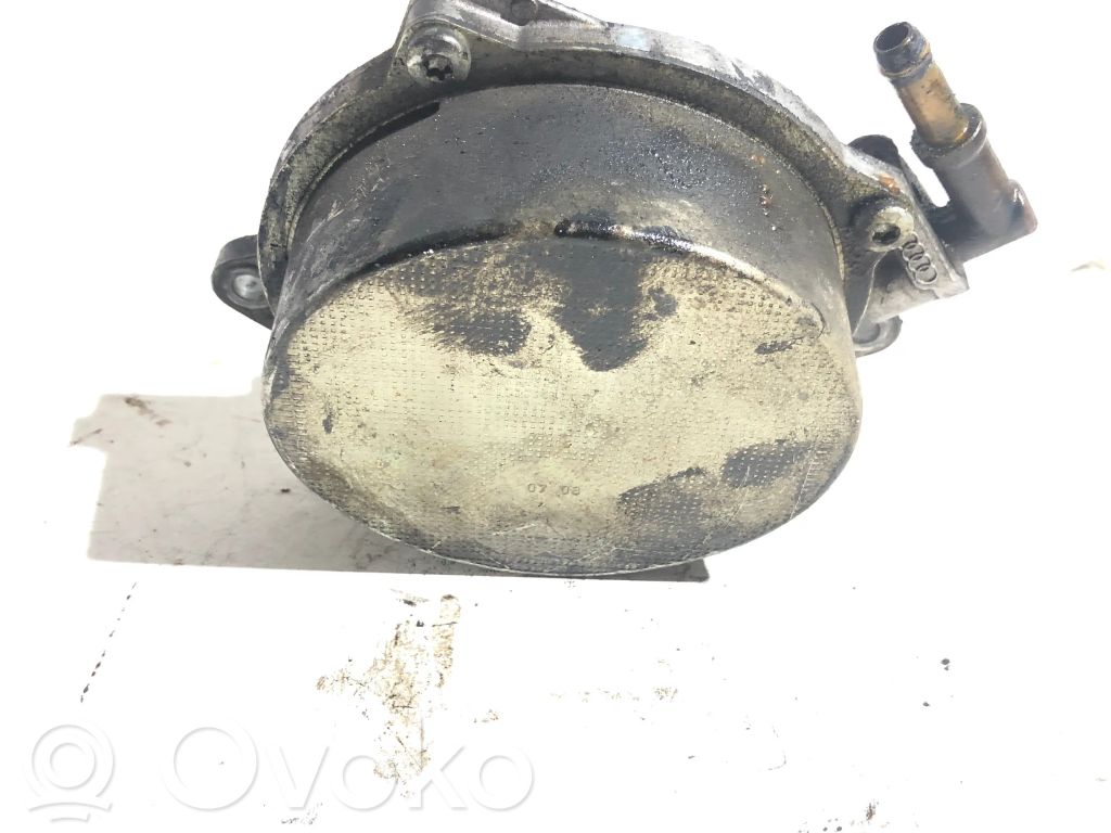 Audi Q7 4L Vacuum pump 