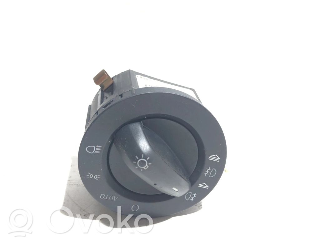 Light switch   4F1941531D