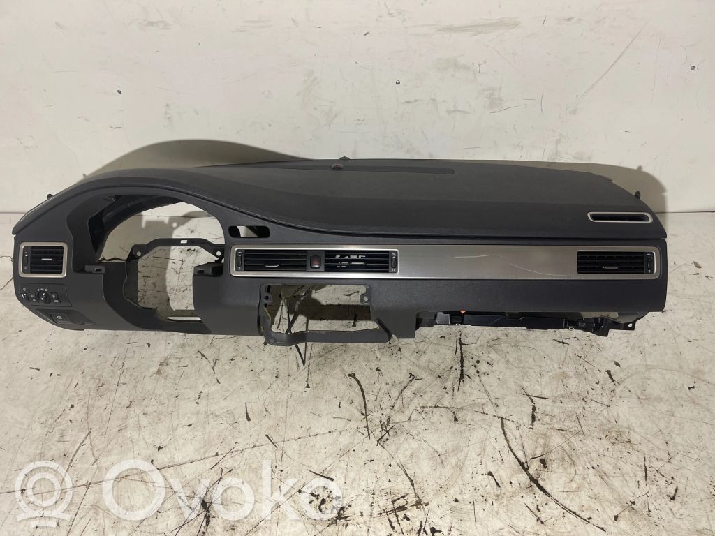 Volvo V70 Panelė 
