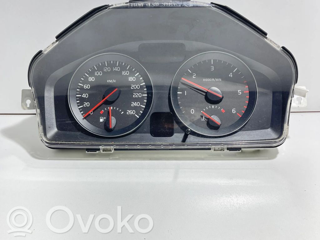 Volvo C30 Speedometer (instrument cluster) 