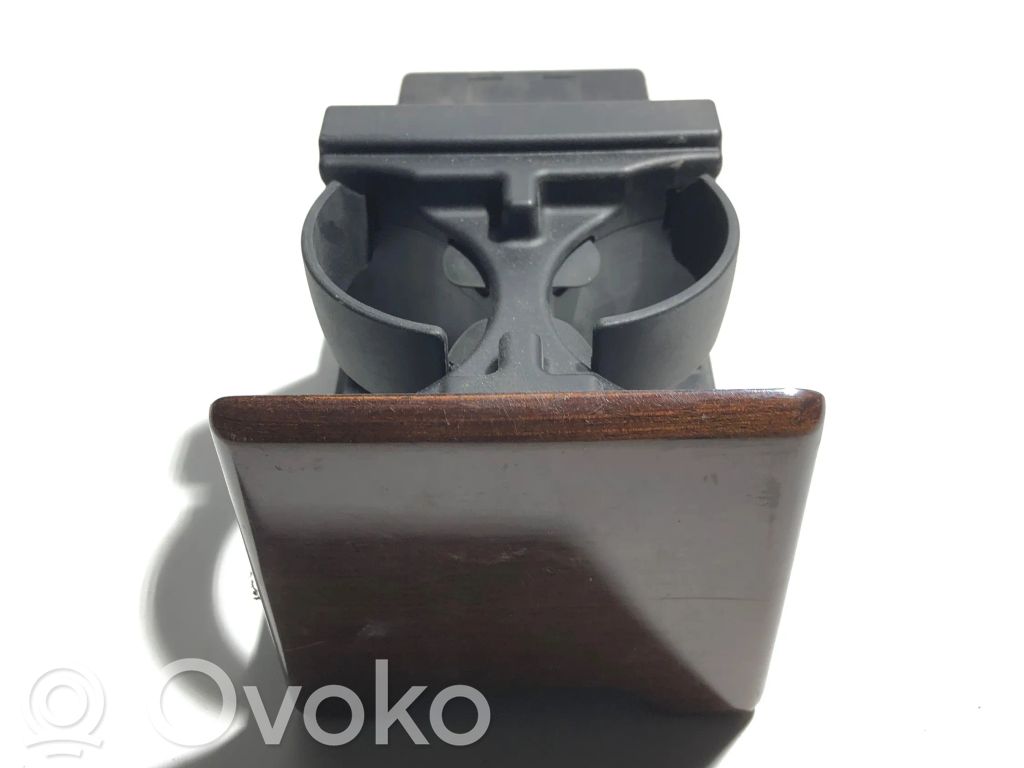 Volvo XC90 Cup holder back 