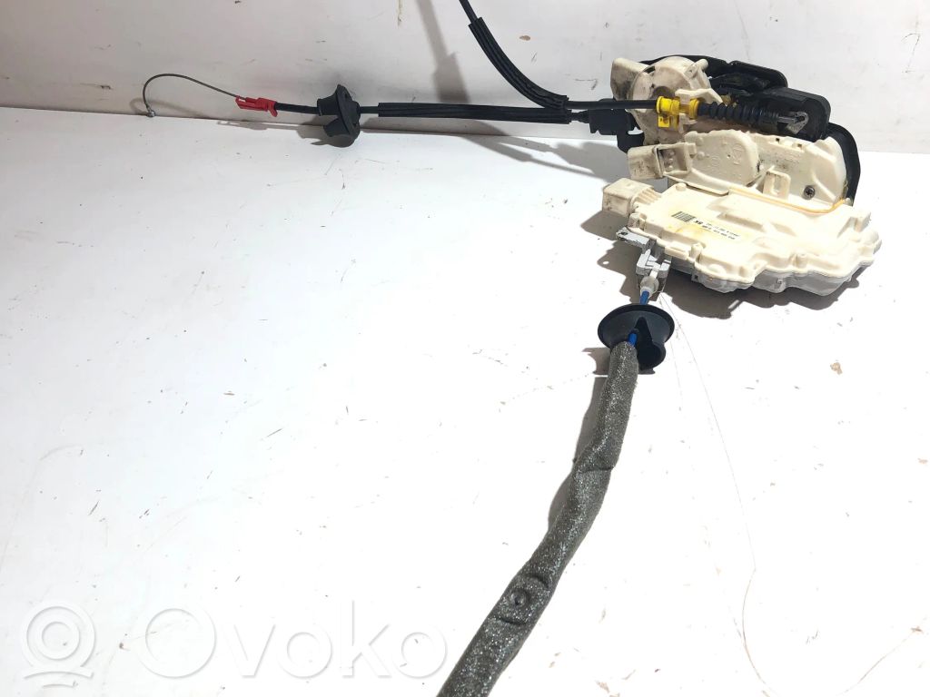 Audi A8 S8 D4 4H Încuietoare ușă spate 