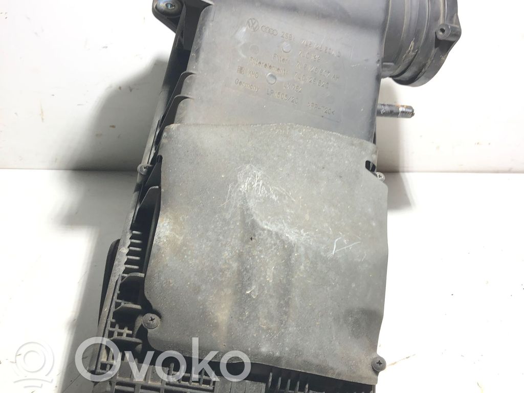 Audi Q7 4L Luftfilterkasten 