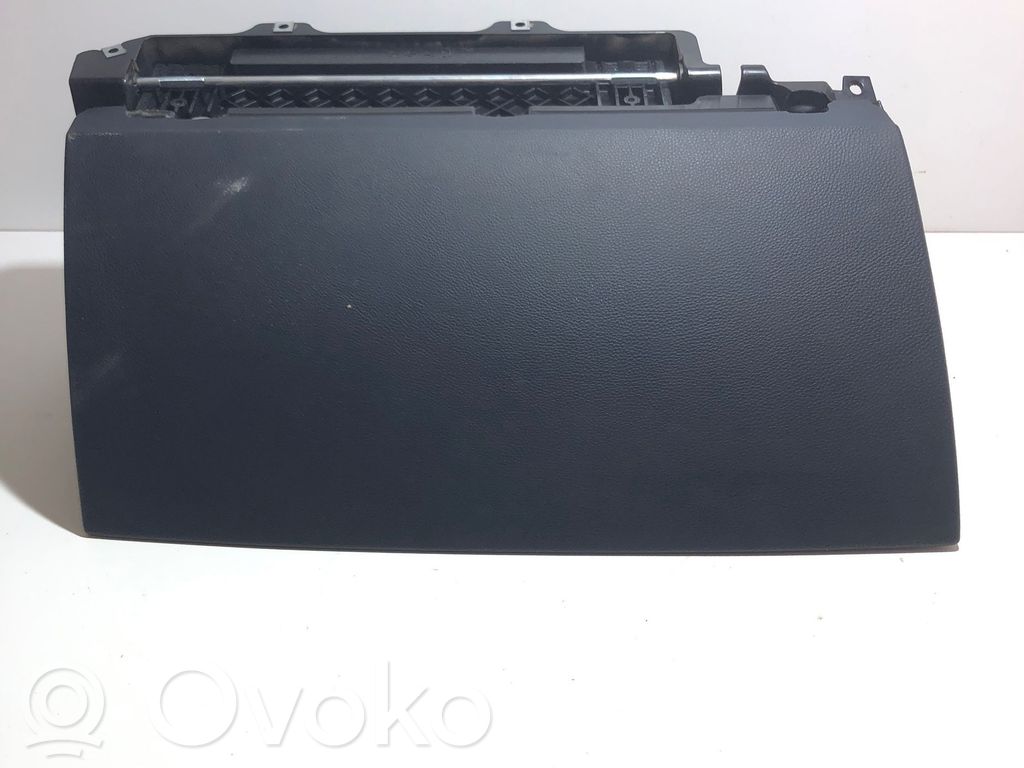 BMW 7 E65 E66 Glove box 