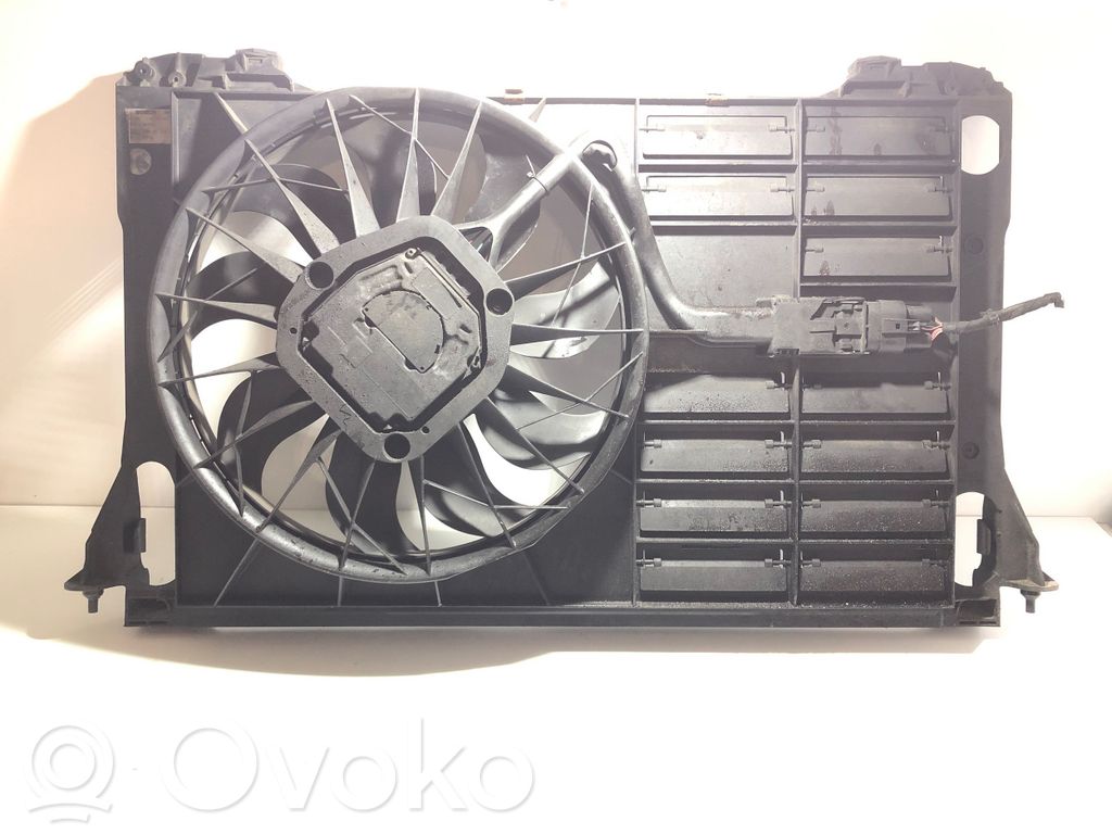 Audi A8 S8 D3 4E Elektrinis radiatorių ventiliatorius 