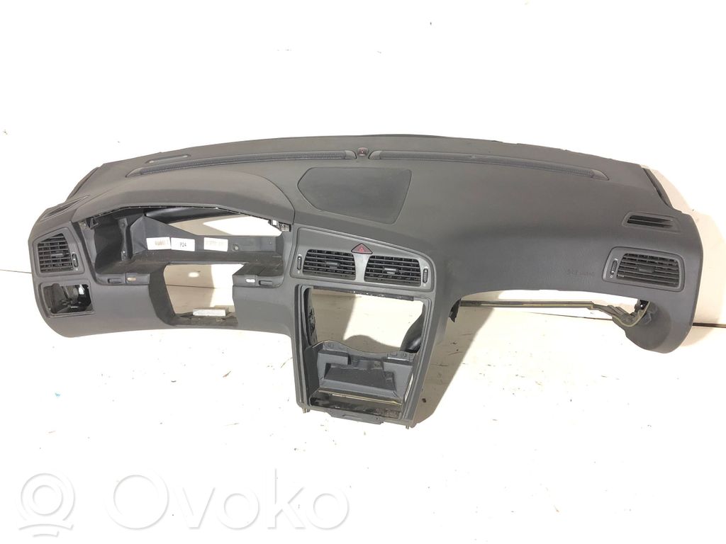 Volvo XC70 Панель 