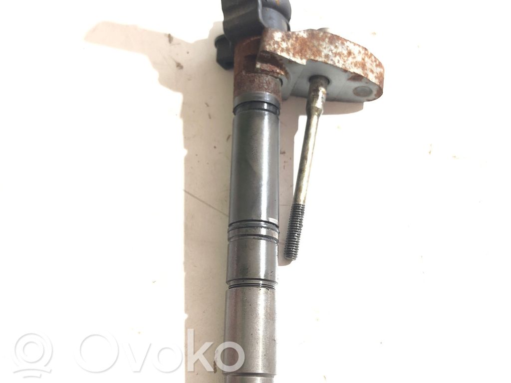 Volkswagen Touareg II Fuel injector 