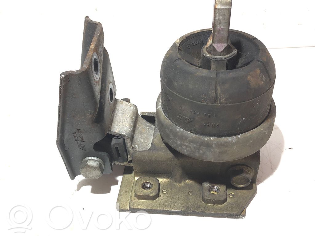 Seat Alhambra (Mk1) Engine mount bracket 