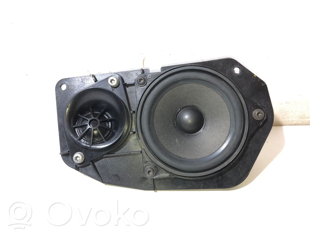 BMW 5 E60 E61 Etuoven kaiutin 