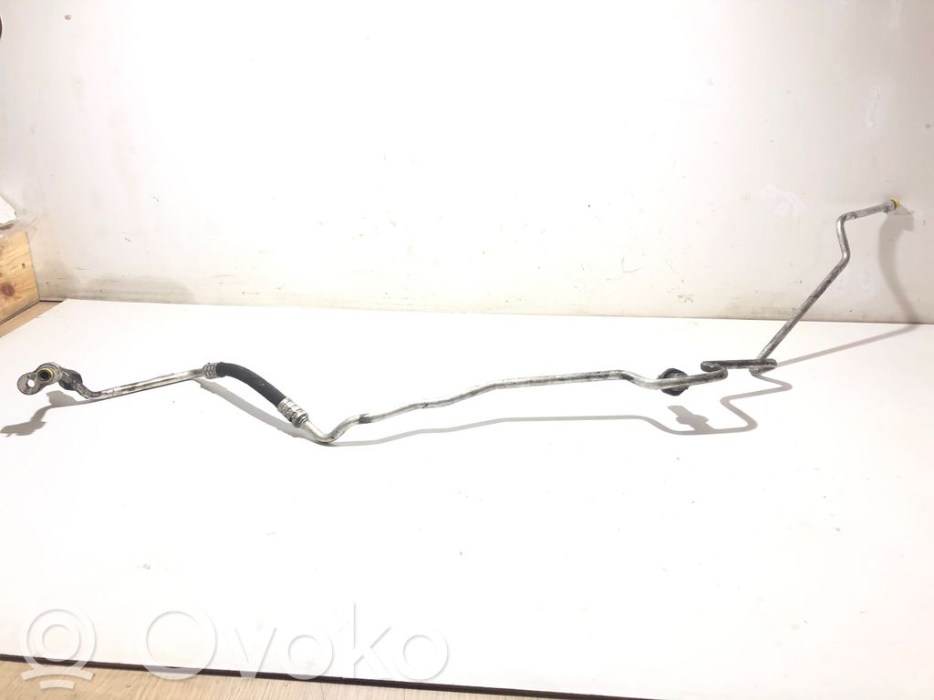 BMW 5 E60 E61 Ilmastointilaitteen putki (A/C) 