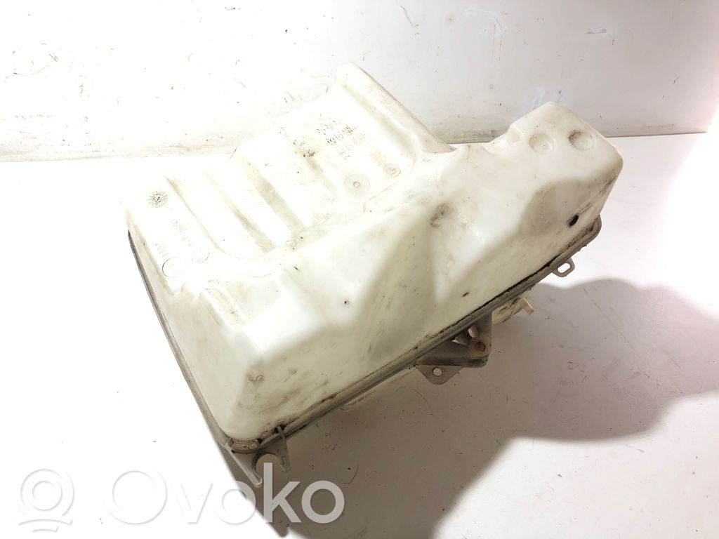 BMW 5 E60 E61 Logu šķidruma tvertne 