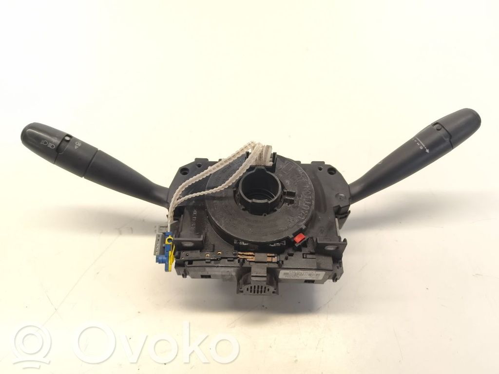 Peugeot Expert Pyyhkimen/suuntavilkun vipukytkin 