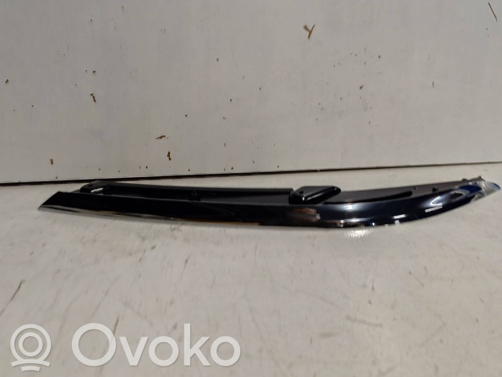 Volkswagen PASSAT B8 Uchwyt / Mocowanie lampy przedniej 