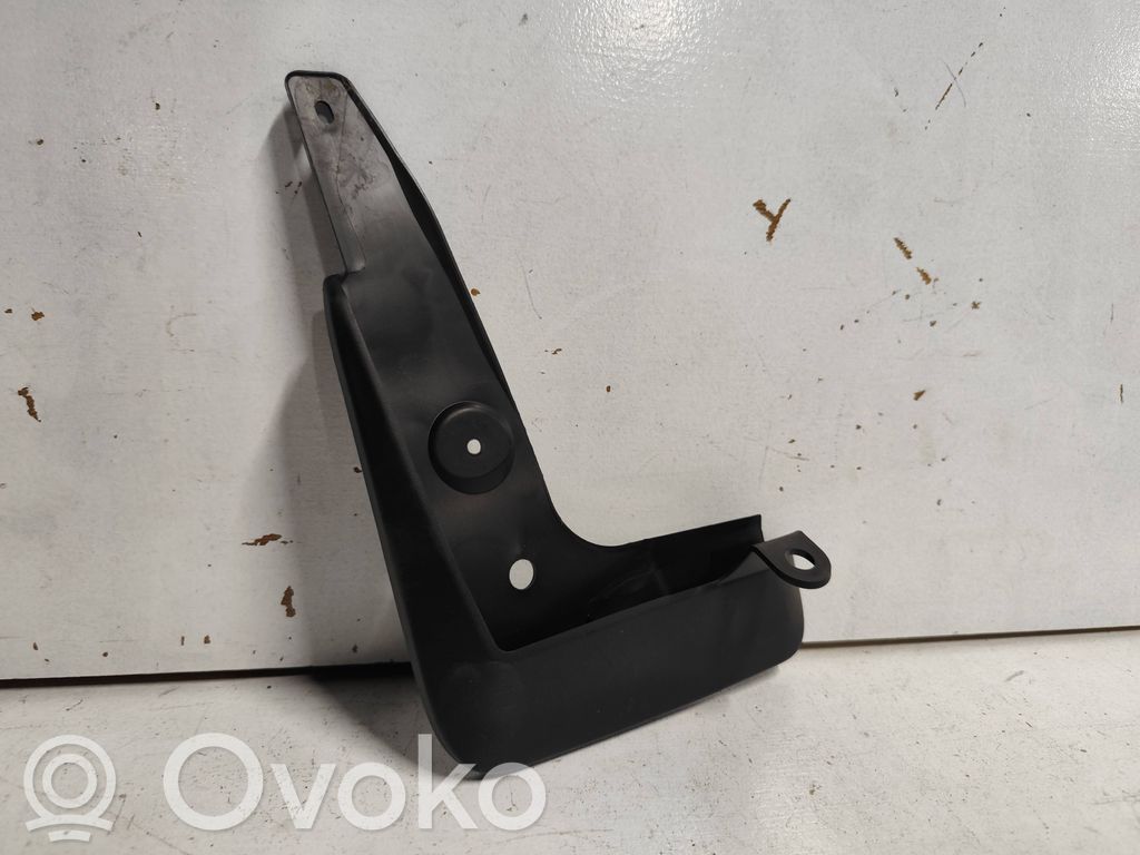 Toyota Corolla E210 E21 Eturoiskeläppä 