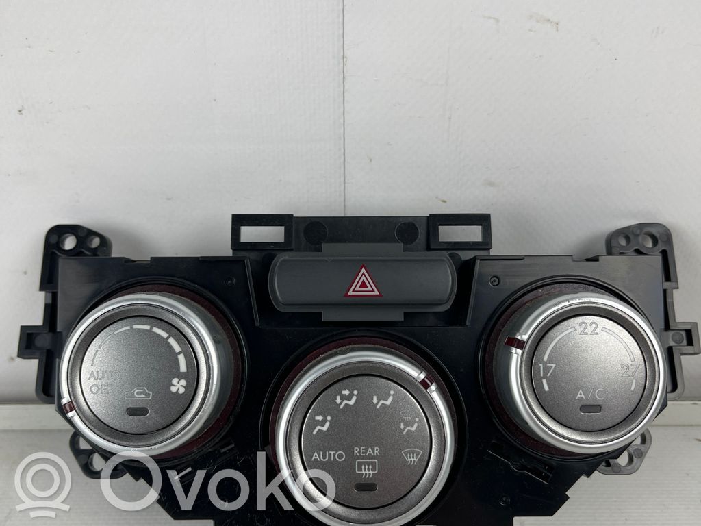 Subaru Impreza III Climate control unit 