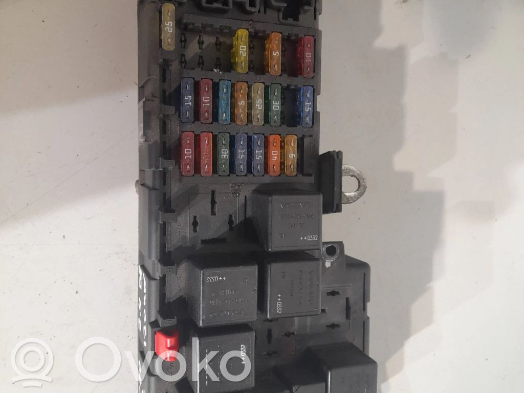 Módulo de fusible   8678449,009260617,518828017