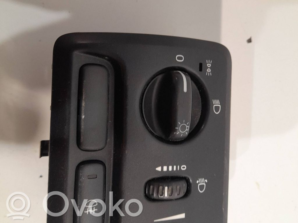 Volvo V70 Light switch 