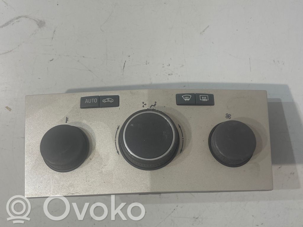 Opel Astra H Panel klimatyzacji 
