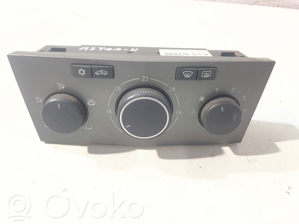 Opel Astra H Climate control unit 