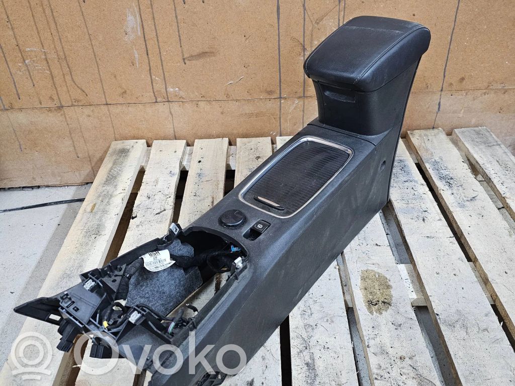 Opel Astra K Center console 