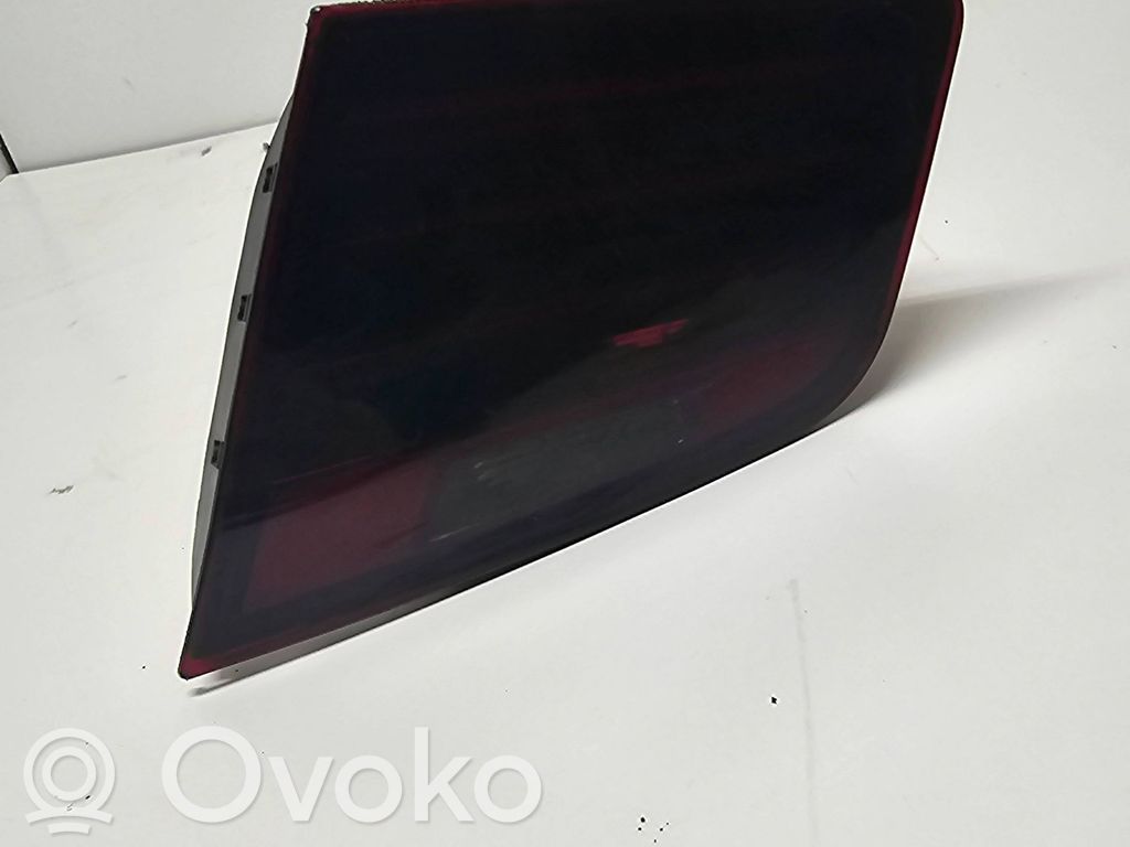 BMW 5 F10 F11 Lampy tylnej klapy bagażnika 