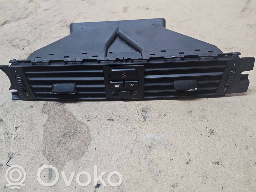 BMW 3 E90 E91 Centrinės oro grotelės 