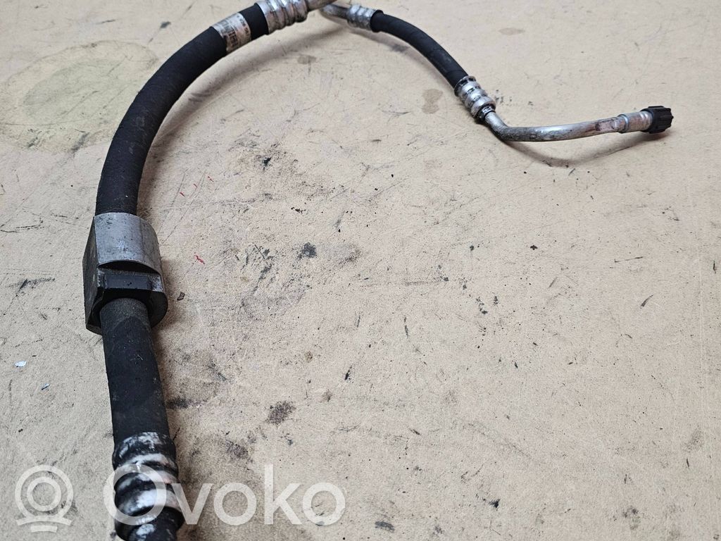 BMW 3 E90 E91 Air conditioning (A/C) pipe/hose 