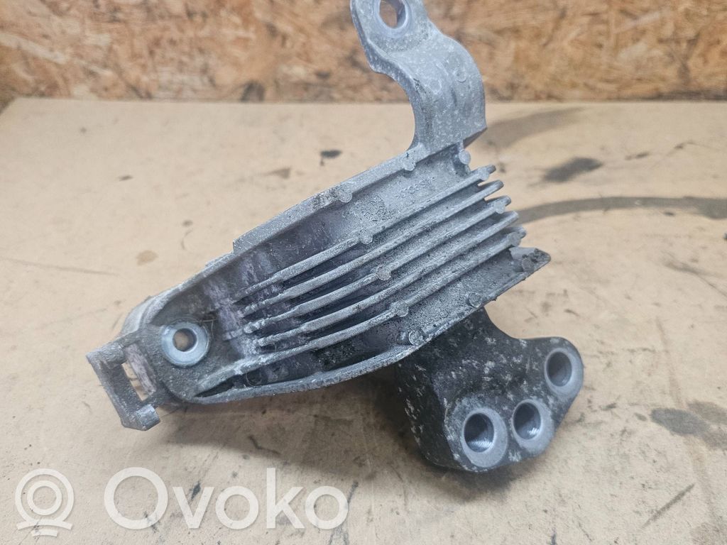 Engine mount bracket   13347450