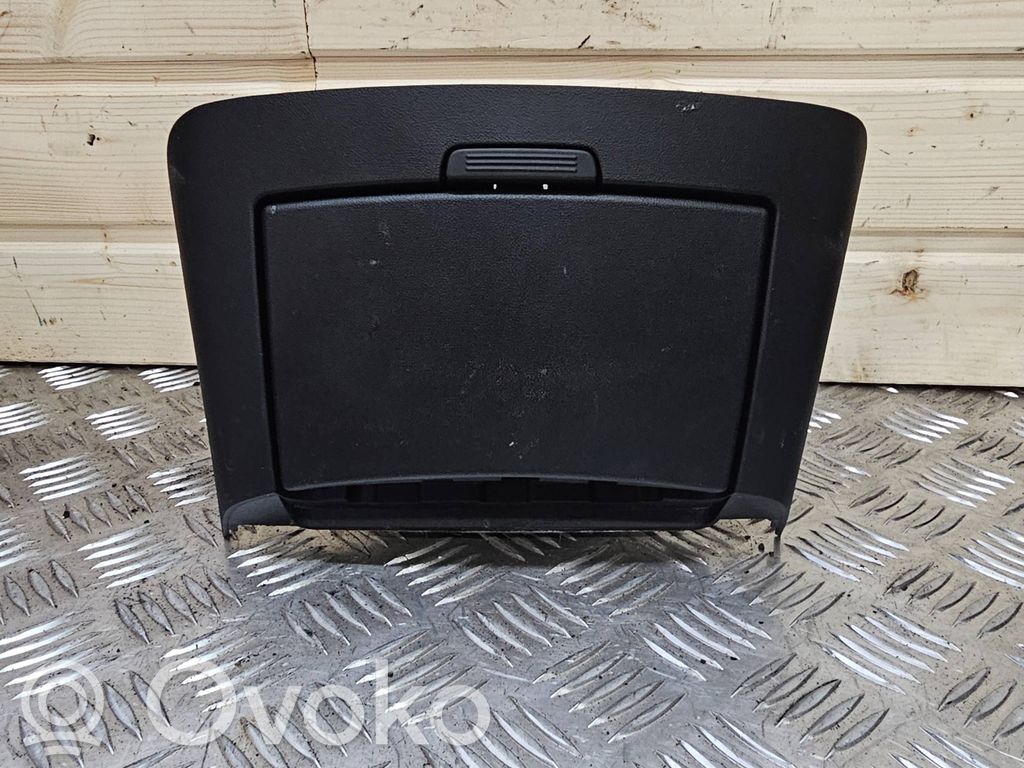 KIA Ceed Glove box 