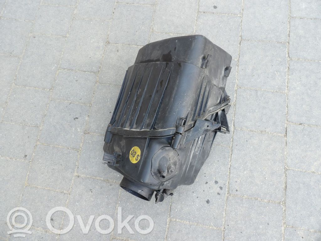 Audi A8 S8 D3 4E Oro filtro dėžė 