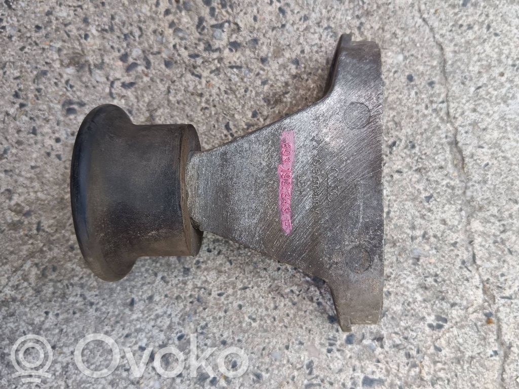 Engine mounting bracket   893199343E